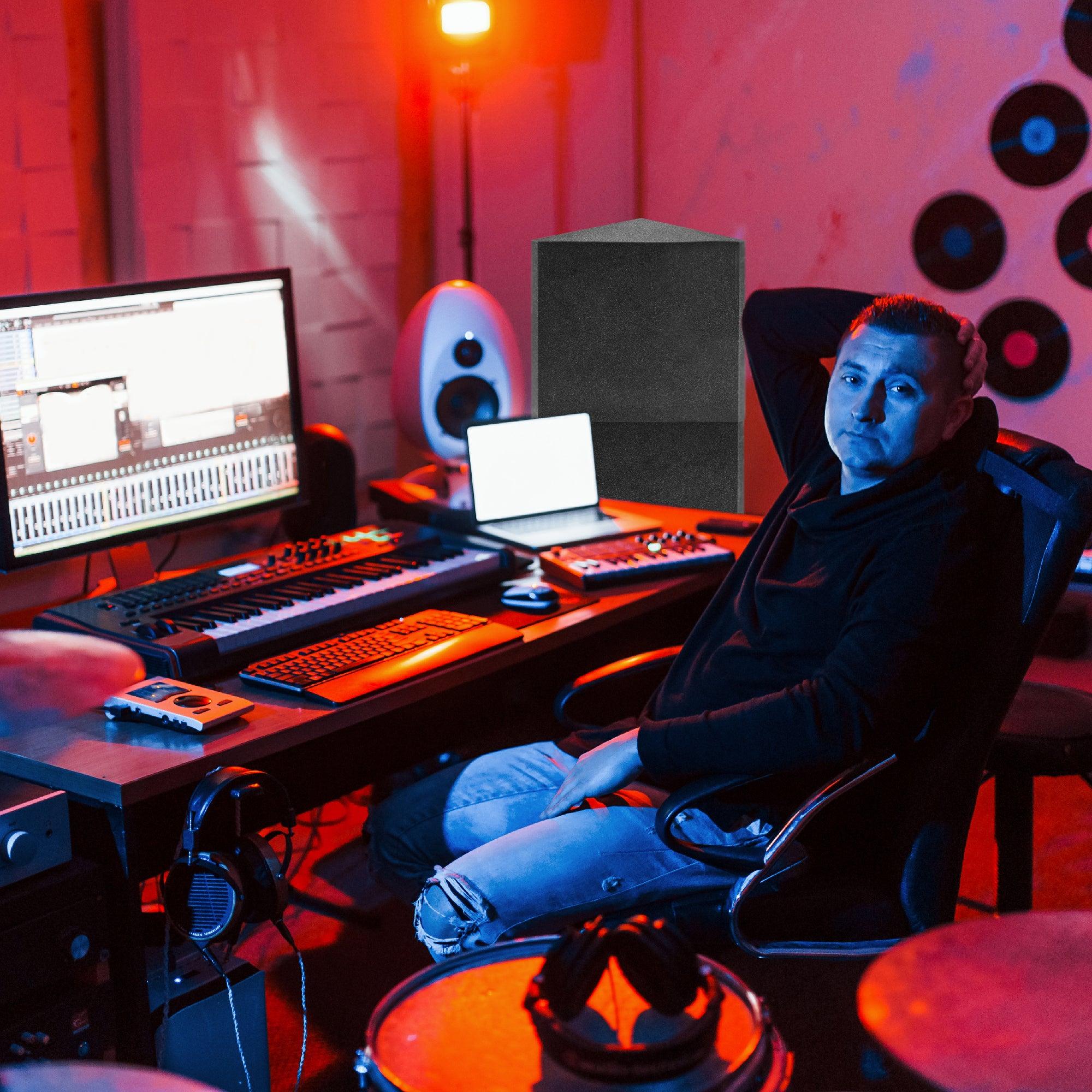 Foroomaco Delta bass traps in home studio Foroomaco Delta bass traps in home studio